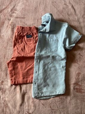 Ben Sherman Chambray Shirt & Coral Twill Shorts